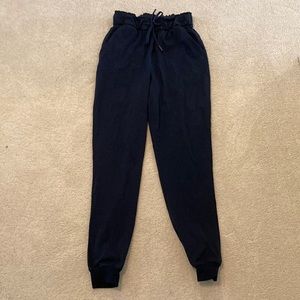 LULULEMON stretch high-rise joggers size 2 EUC